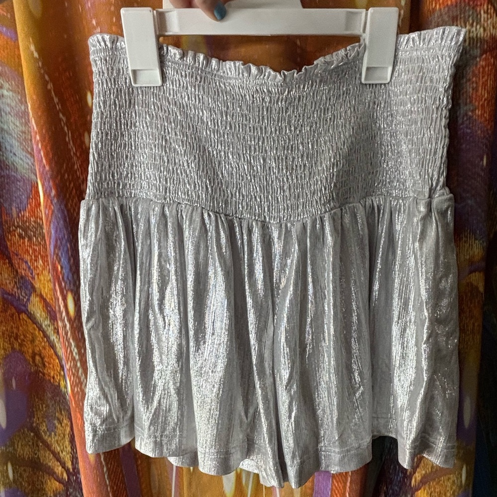 Silver Shimmery Elastic Waist Shorts ✨